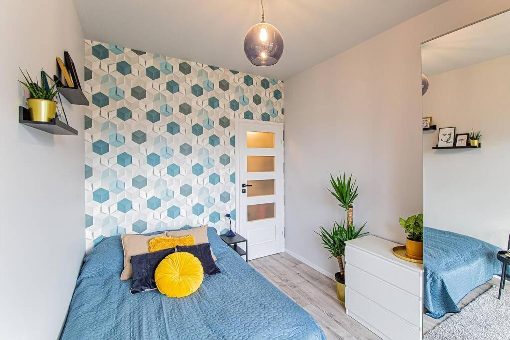 Apartament With Garden Bezplatny Parking !!! Краків Екстер'єр фото