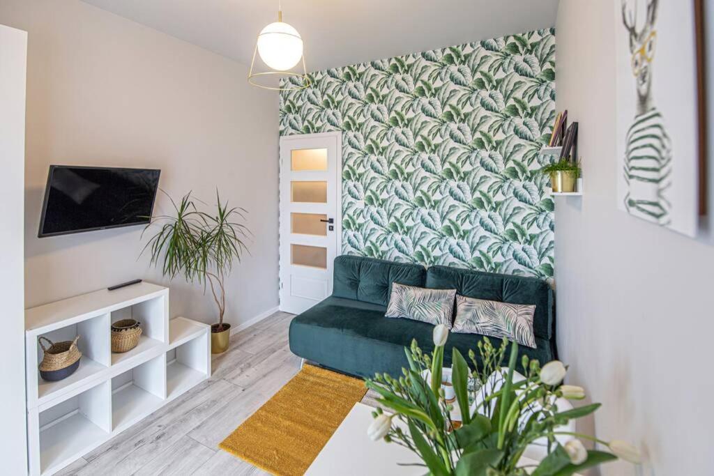 Apartament With Garden Bezplatny Parking !!! Краків Екстер'єр фото